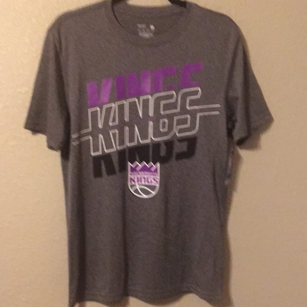 Sacramento Kings Women T-shirt Size Sm NWT